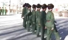 浮夸爆料老兵服装视频,浮夸爆料视频中的独特服装魅力